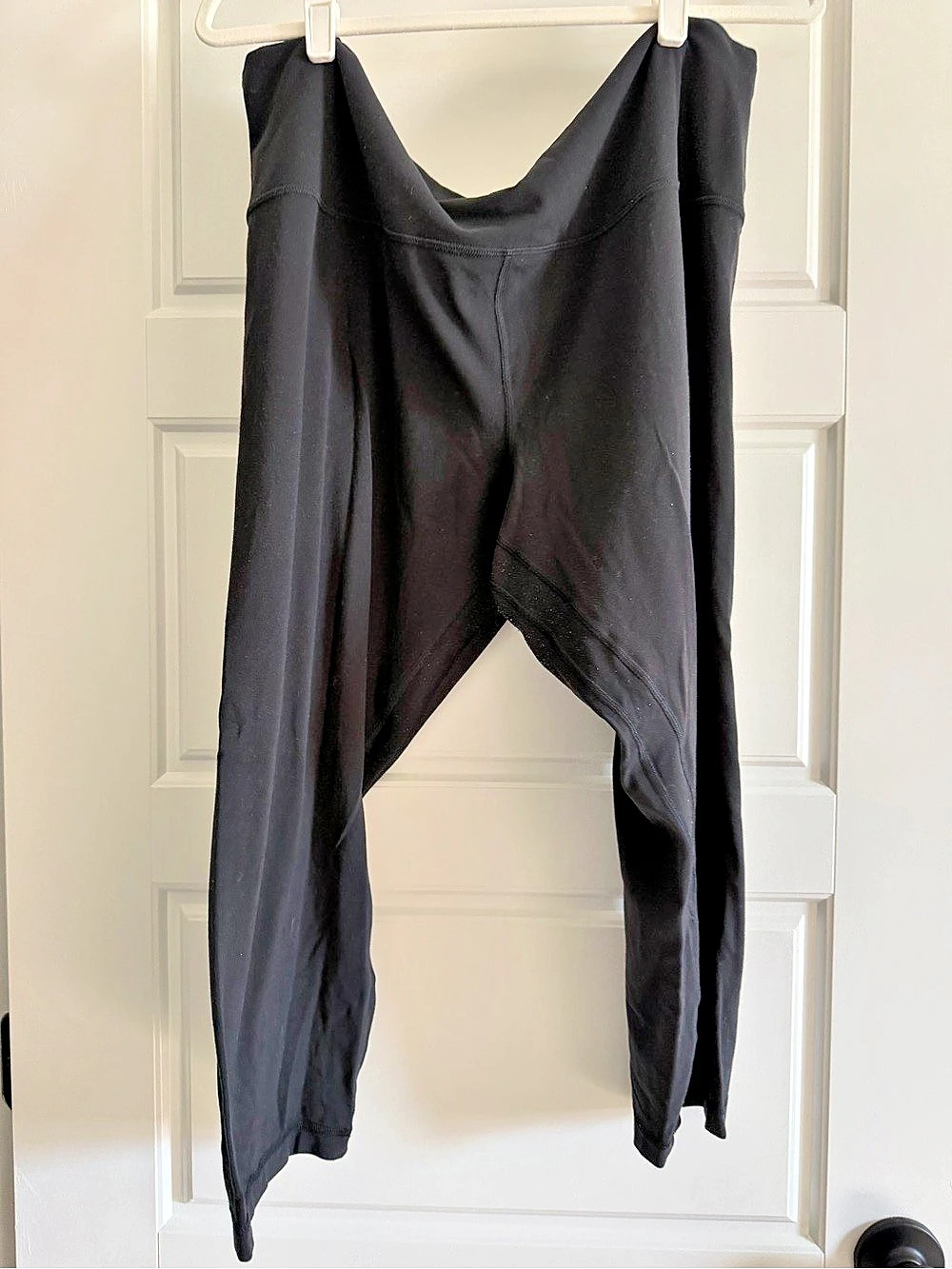 lululemon Align Black Sz 20 Cropped